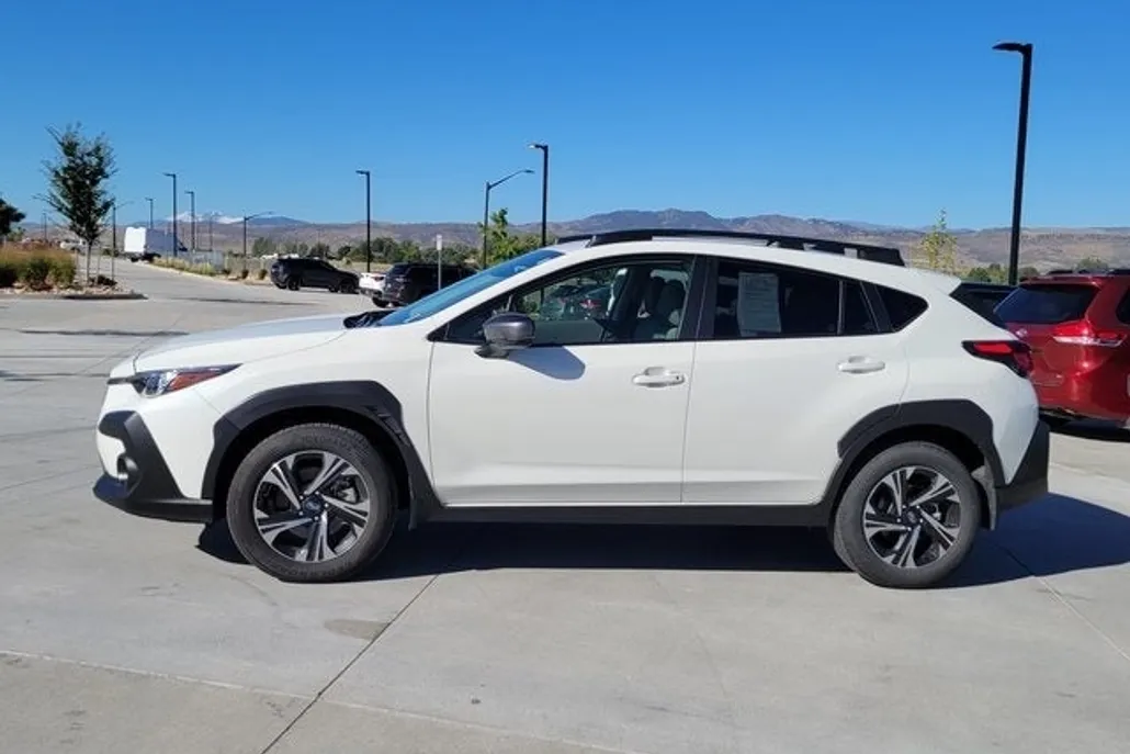 2024 Subaru Crosstrek Premium photo 1