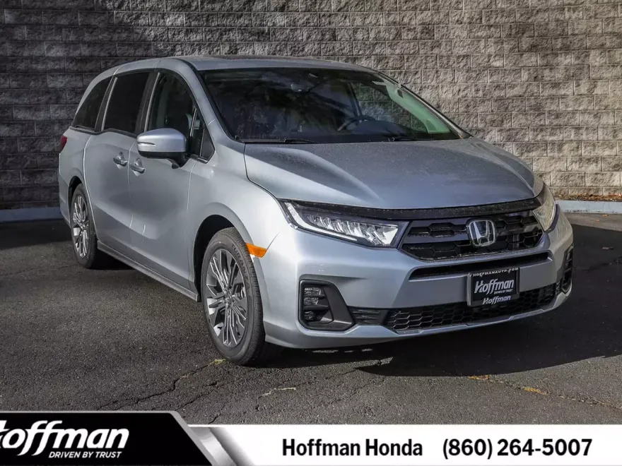 2025 Honda Odyssey Touring photo 1