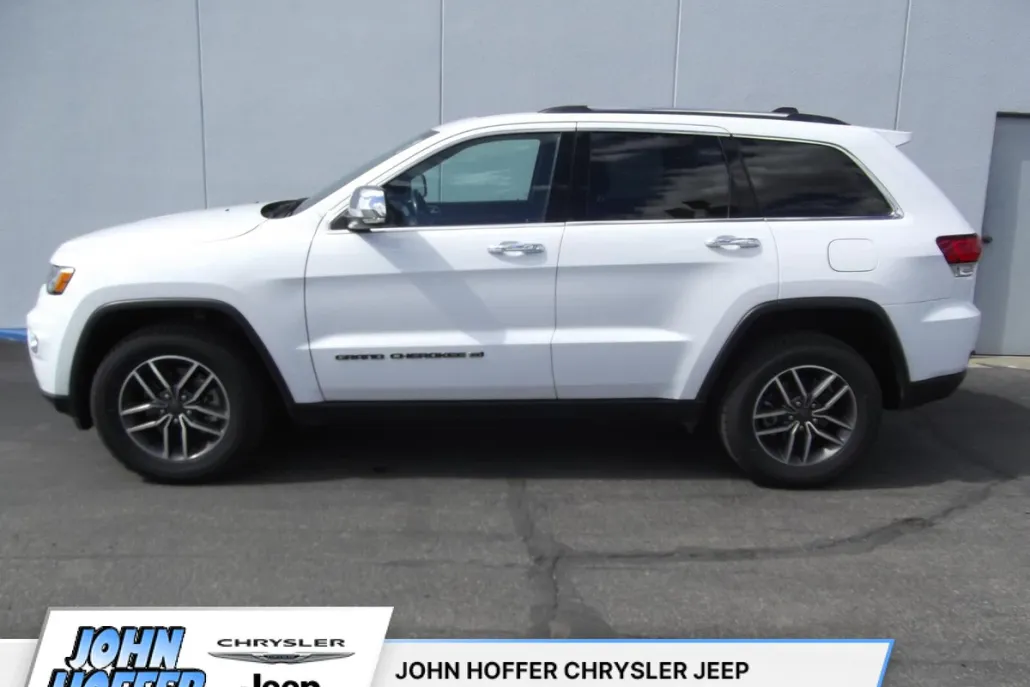 2022 Jeep Cherokee Limited photo 1