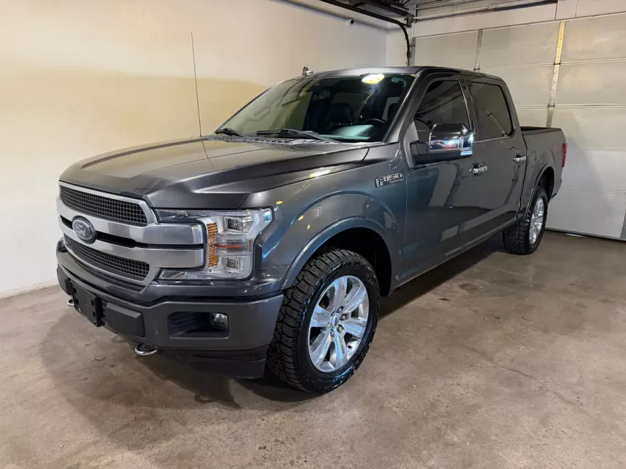 2018 Ford F-150 Platinum photo 1