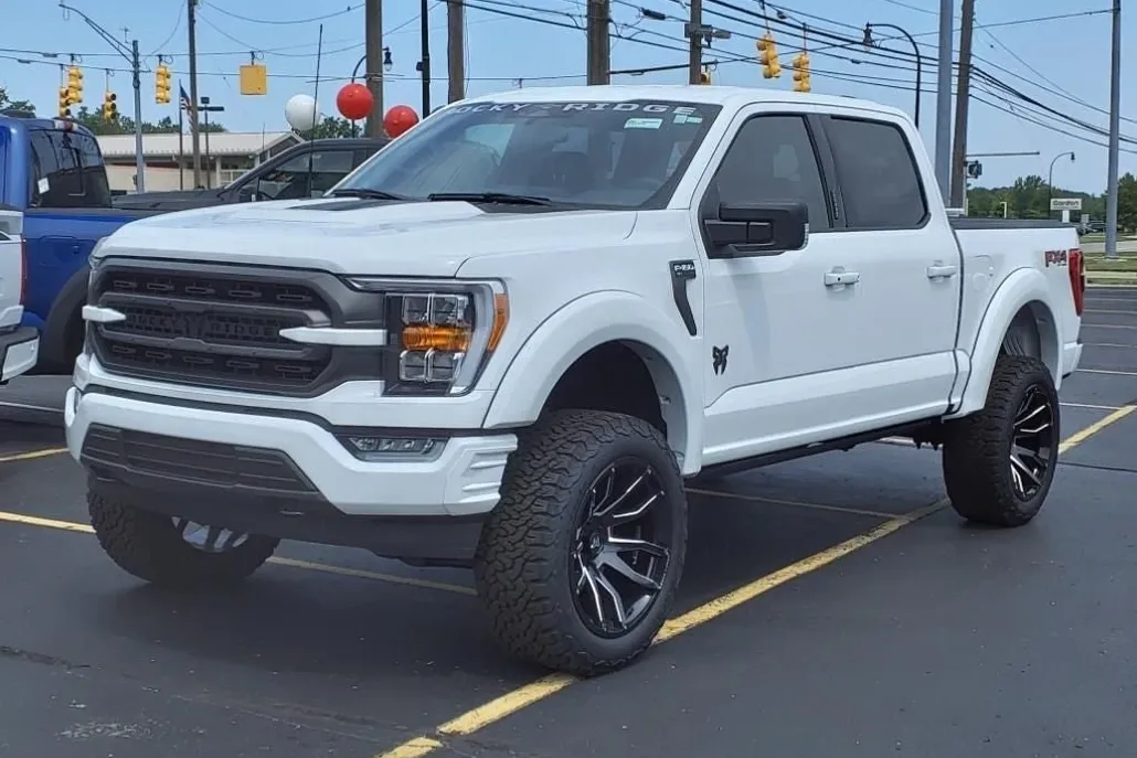 2023 Ford F-150 photo 1