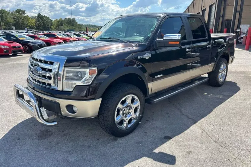 2013 Ford F-150 Lariat photo 1