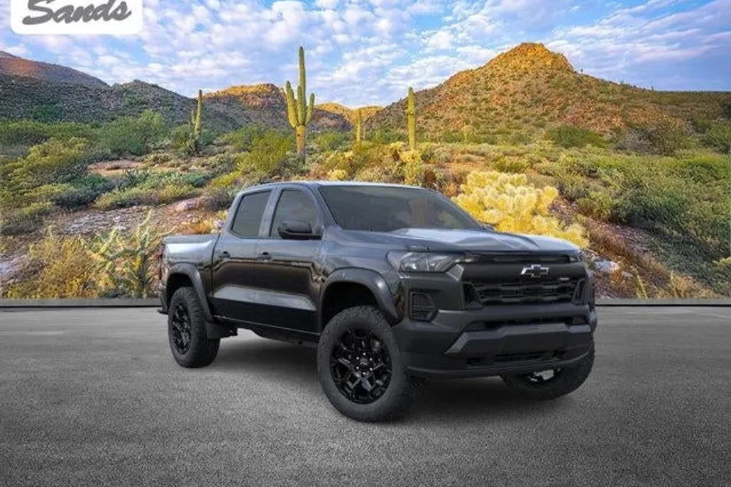 2026 Chevrolet Colorado Trail Boss photo 1