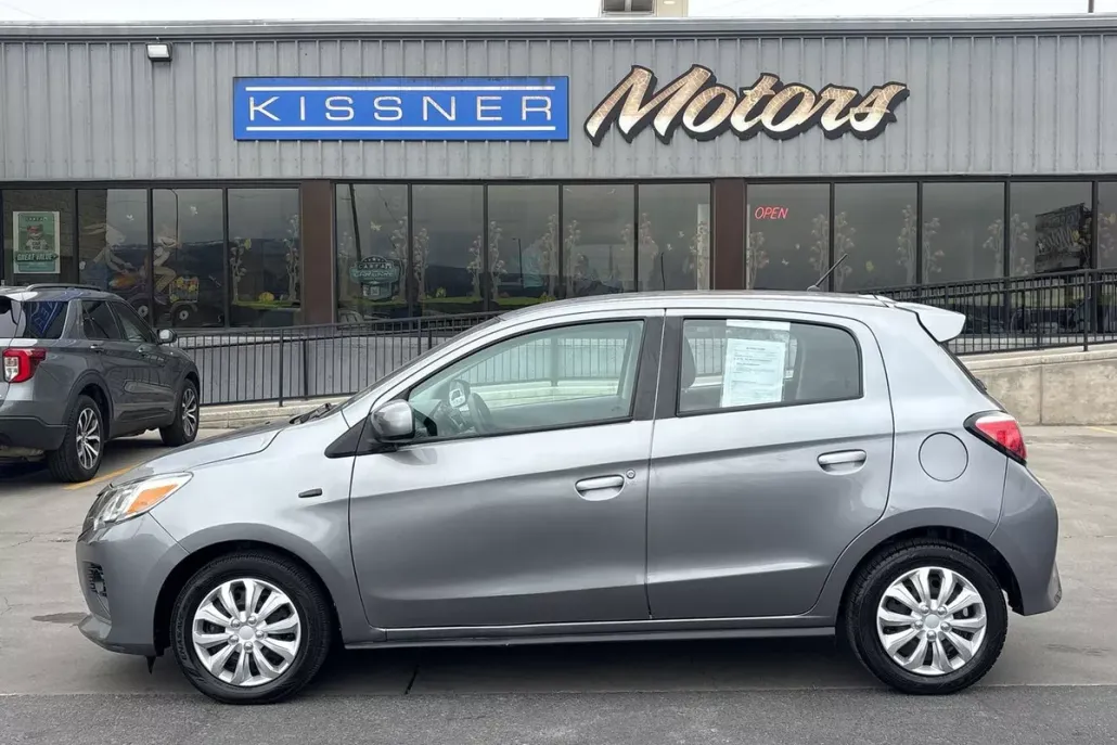 2021 Mitsubishi Mirage ES photo 1