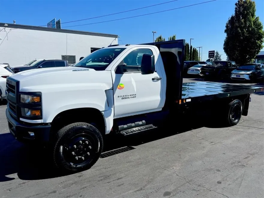 2024 Chevrolet Silverado 5500HD Work Truck photo 1