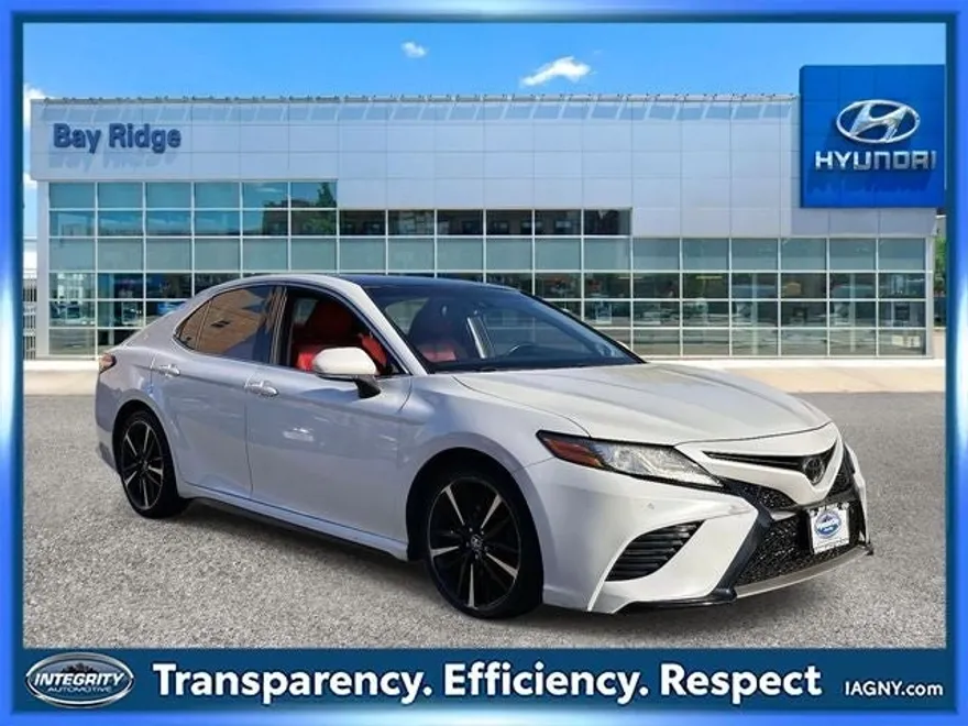 2018 Toyota Camry XSE V6 photo 1