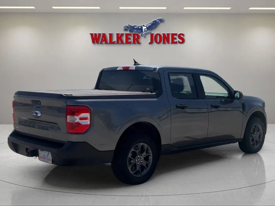 2024 Ford Maverick XLT photo 1