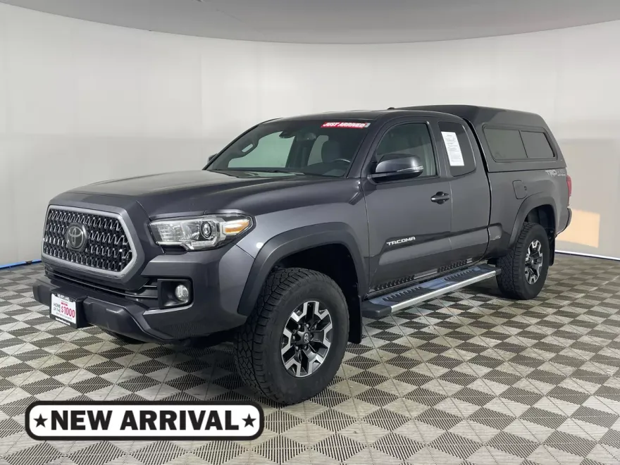 2019 Toyota Tacoma TRD V6 photo 1