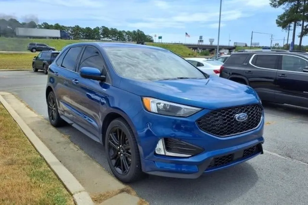 2021 Ford Edge ST-Line photo 1