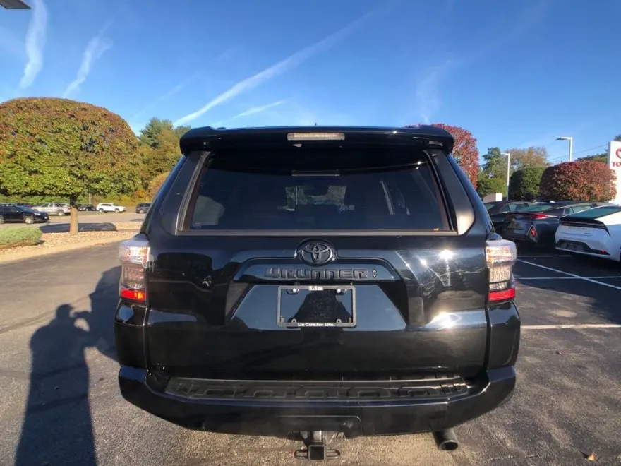2023 Toyota 4Runner SR5 4WD photo 1
