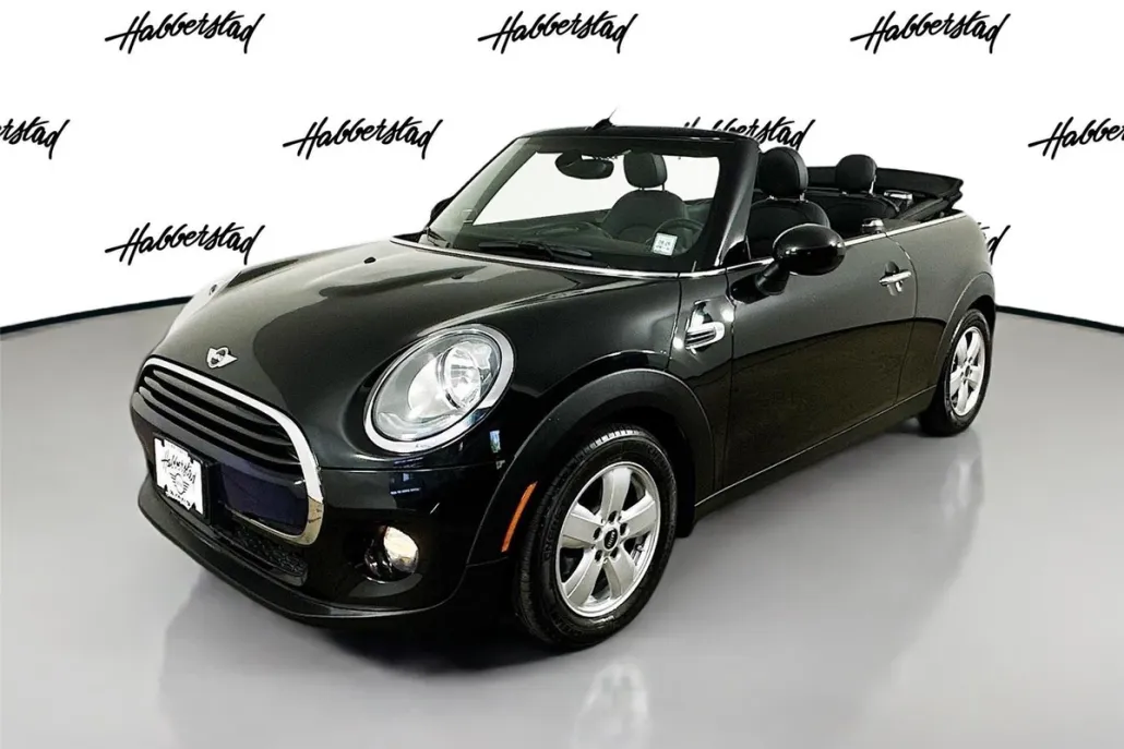 2017 Mini Cooper Convertible photo 1