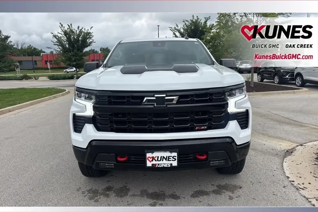 2022 Chevrolet Silverado 1500 LT Trail Boss photo 1