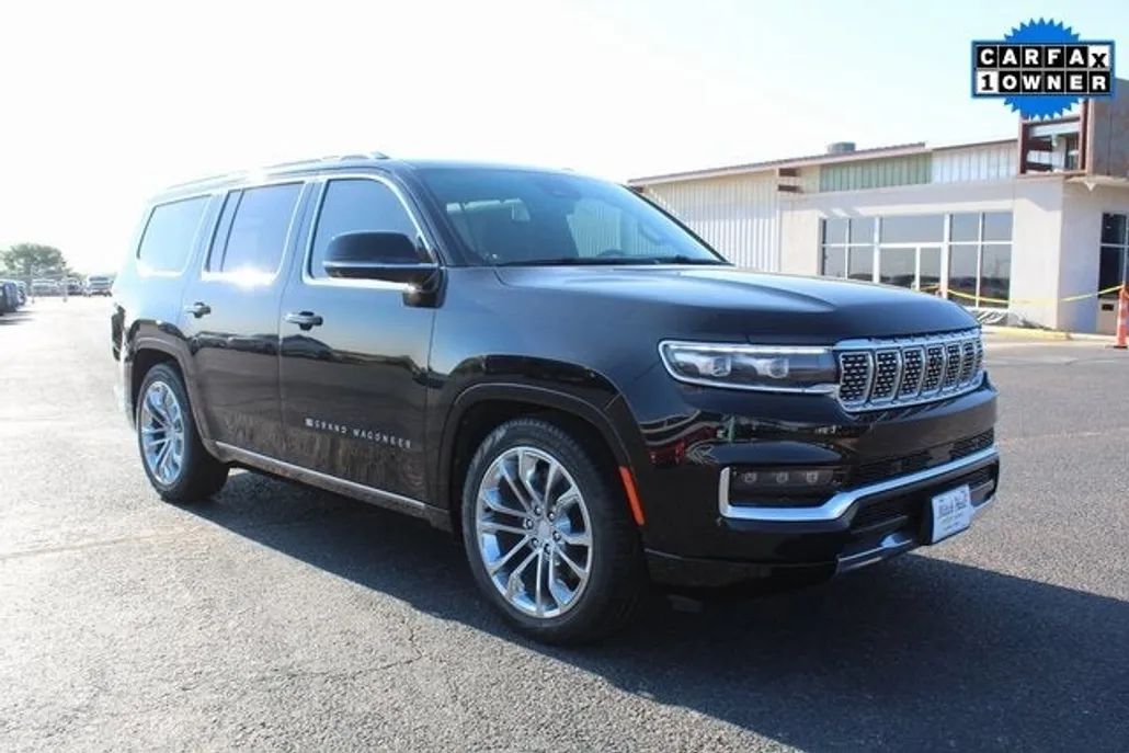 2023 Jeep Grand Wagoneer II photo 1