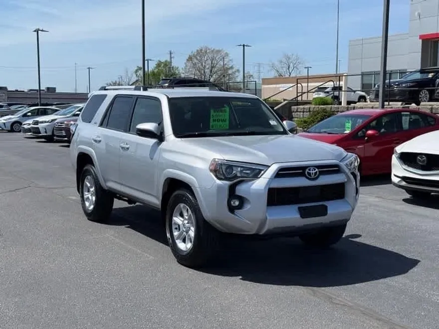 2024 Toyota 4Runner SR5 2WD photo 1