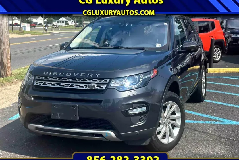 2017 Land Rover Discovery Sport HSE photo 1