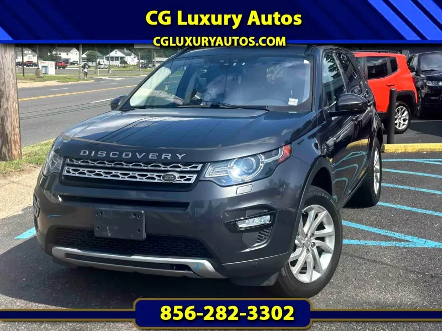 2017 Land Rover Discovery Sport HSE photo 1