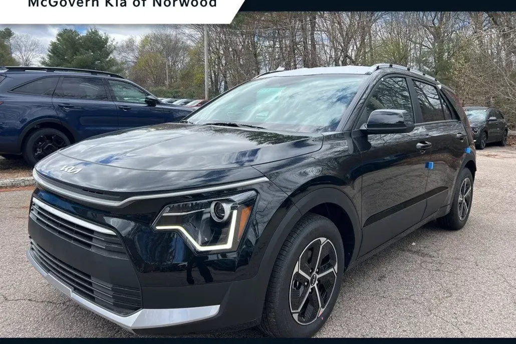 2025 Kia Niro LX photo 1