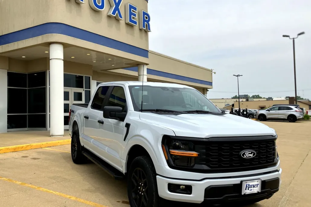 2025 Ford F-150 STX photo 1