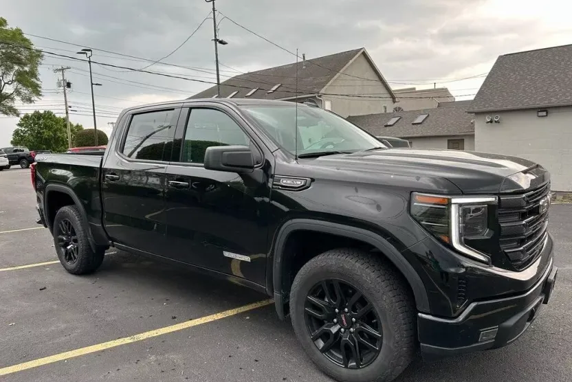 2023 Gmc Sierra 1500 Elevation photo 1