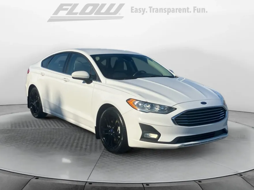 2019 Ford Fusion SE photo 1