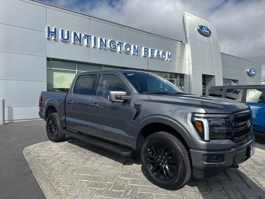 2025 Ford F-150 Lariat photo 1