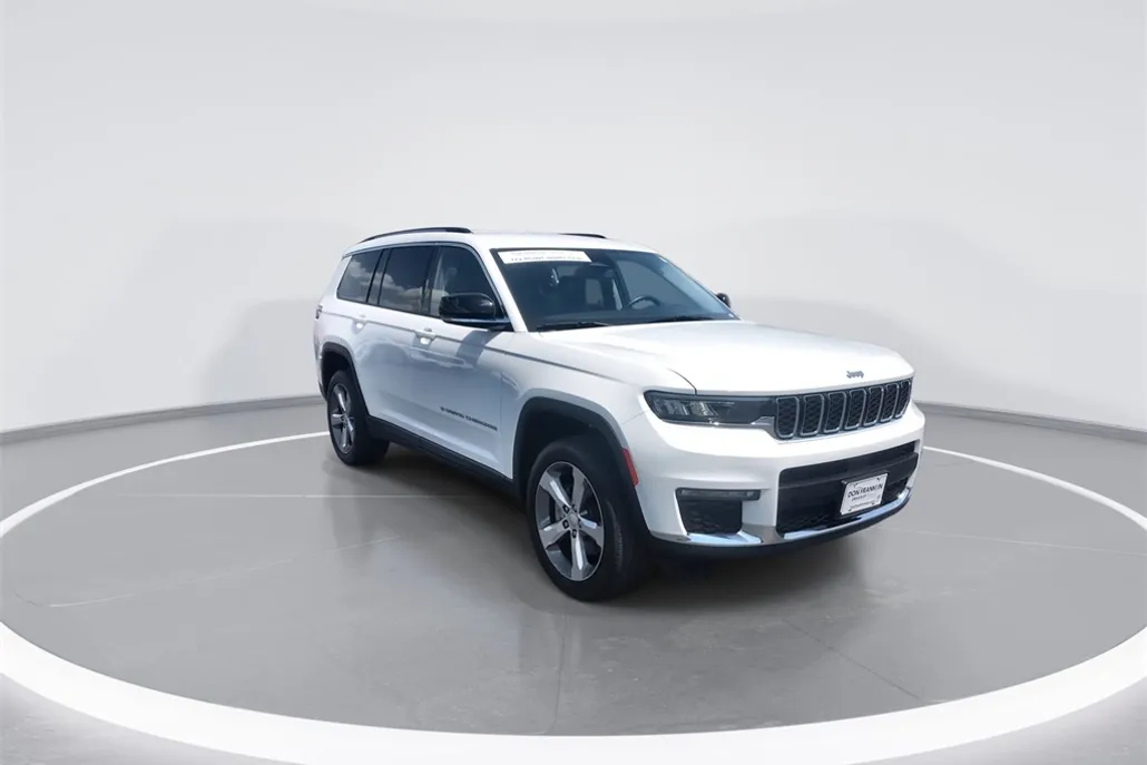 2022 Jeep Grand Cherokee Limited photo 1