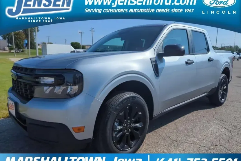 2024 Ford Maverick XLT photo 1