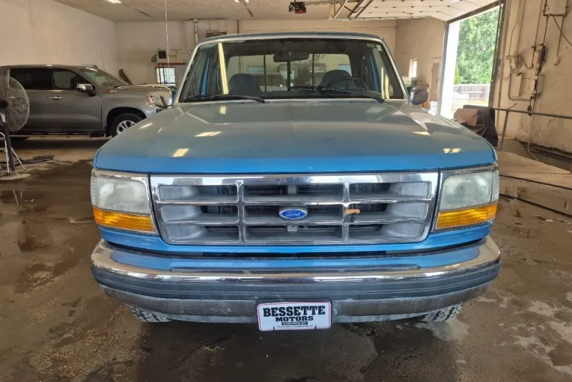 1992 Ford F-150 Base photo 1