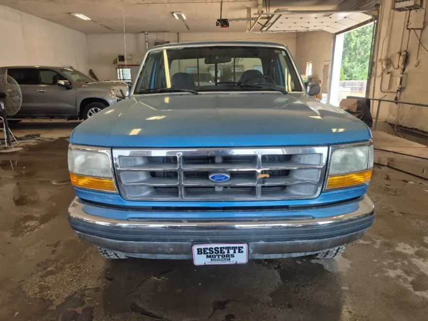 1992 Ford F-150 Base photo 1