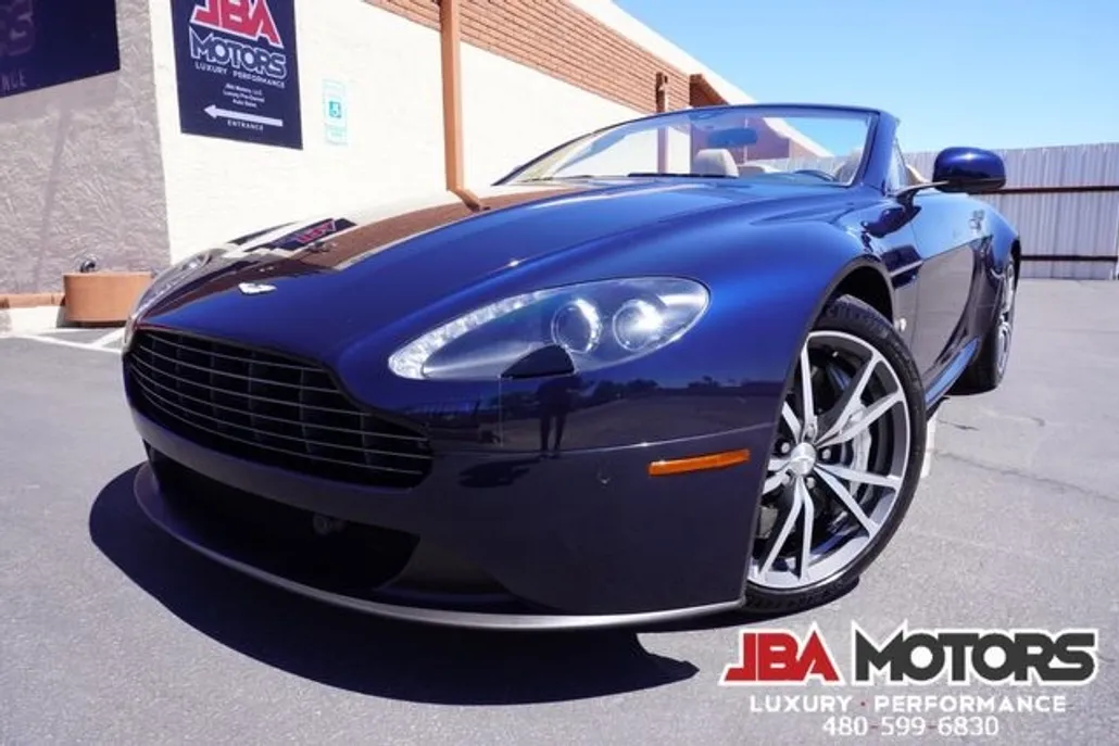 2014 Aston Martin V8 photo 1