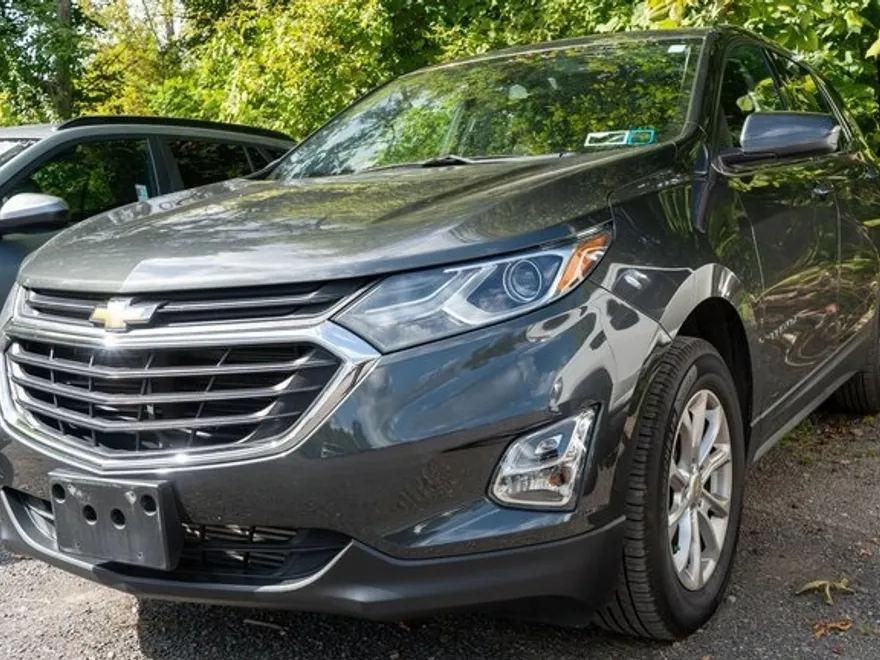 2019 Chevrolet Equinox LT photo 1
