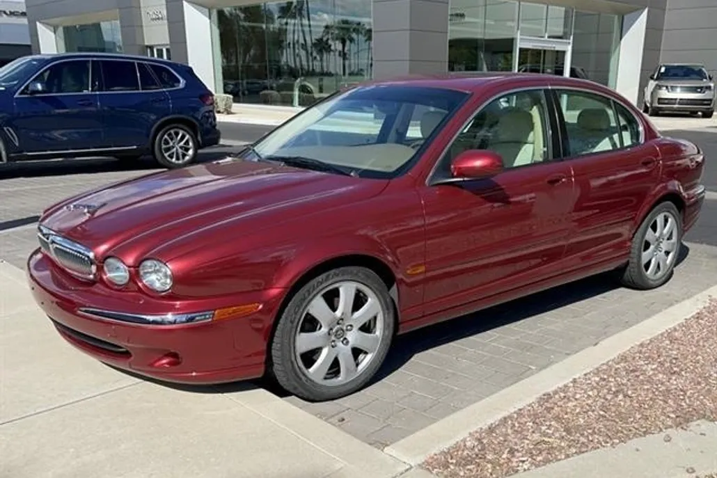 2005 Jaguar X-Type photo 1