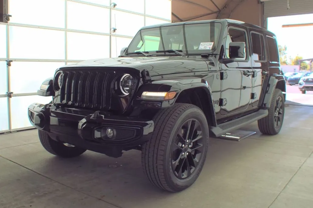 2023 Jeep Wrangler High Altitude photo 1