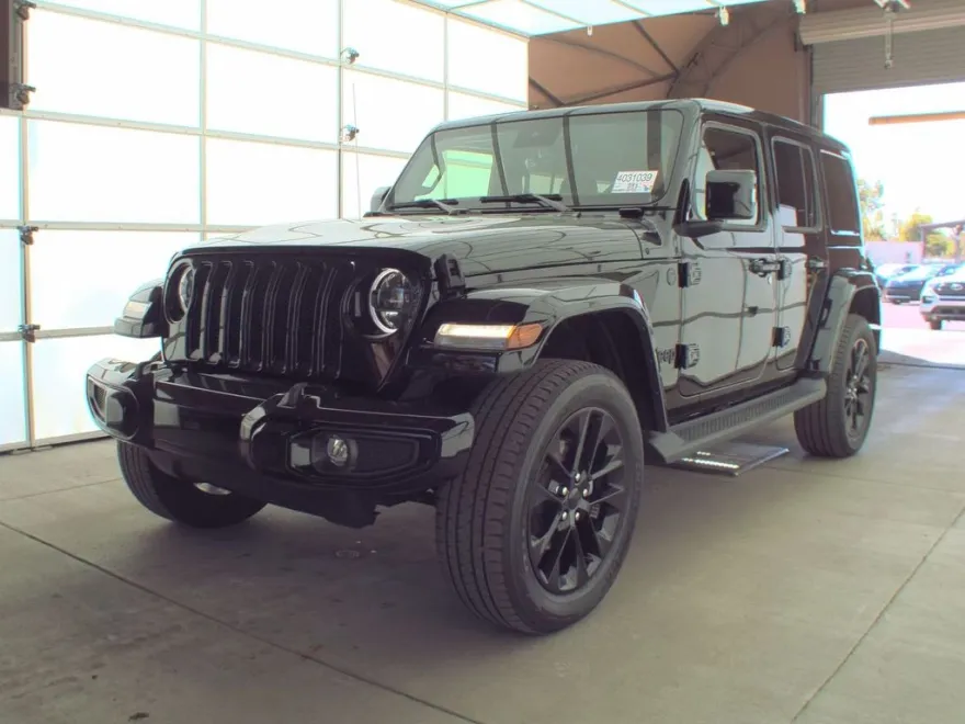 2023 Jeep Wrangler High Altitude photo 1