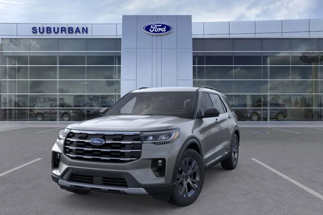 2025 Ford Explorer photo 1