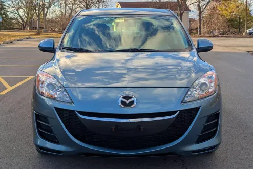 2010 Mazda Mazda3 i Sport photo 2