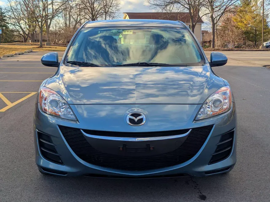 2010 Mazda Mazda3 i Sport photo 2