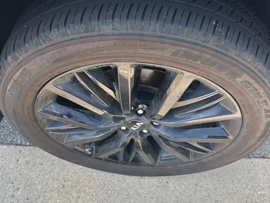 2021 Kia Telluride SX photo 1