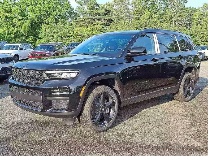 2025 Jeep Grand Cherokee Altitude X photo 1