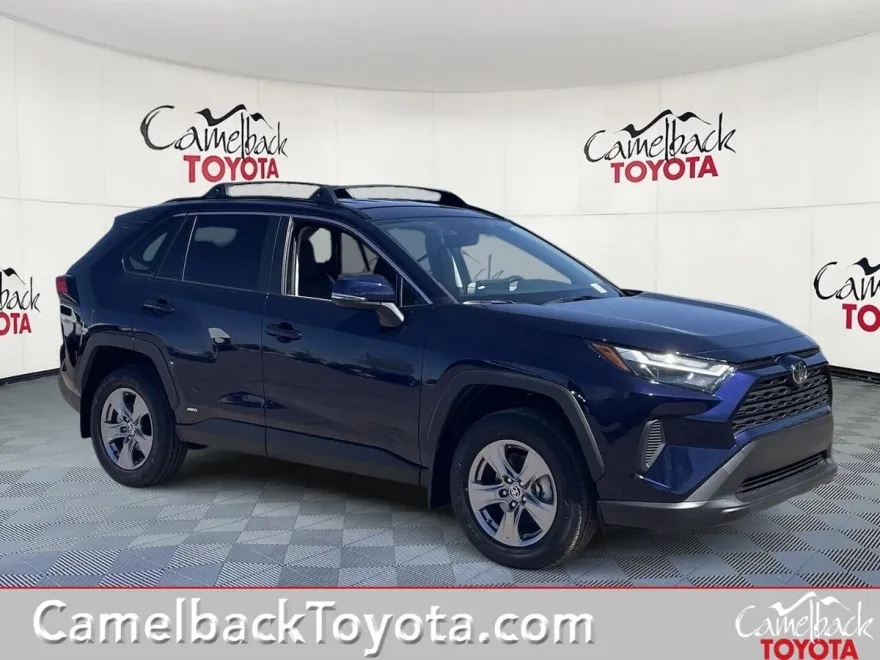 2025 Toyota RAV4 Hybrid XLE photo 1