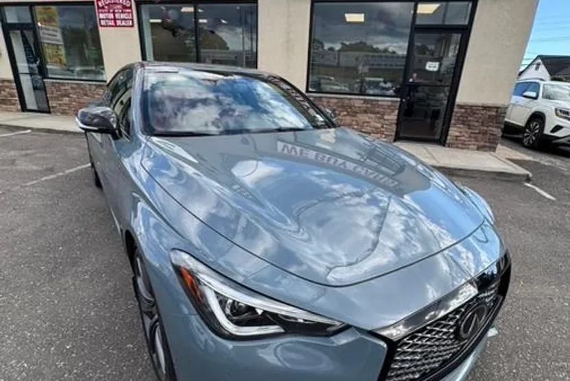 2022 Infiniti Q60 Red Sport 400 photo 1