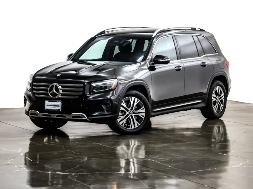 2025 Mercedes Benz GLB 250 photo 1