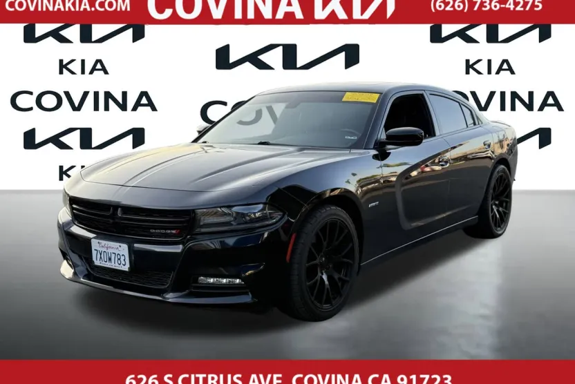 2017 Dodge Charger R/T photo 1