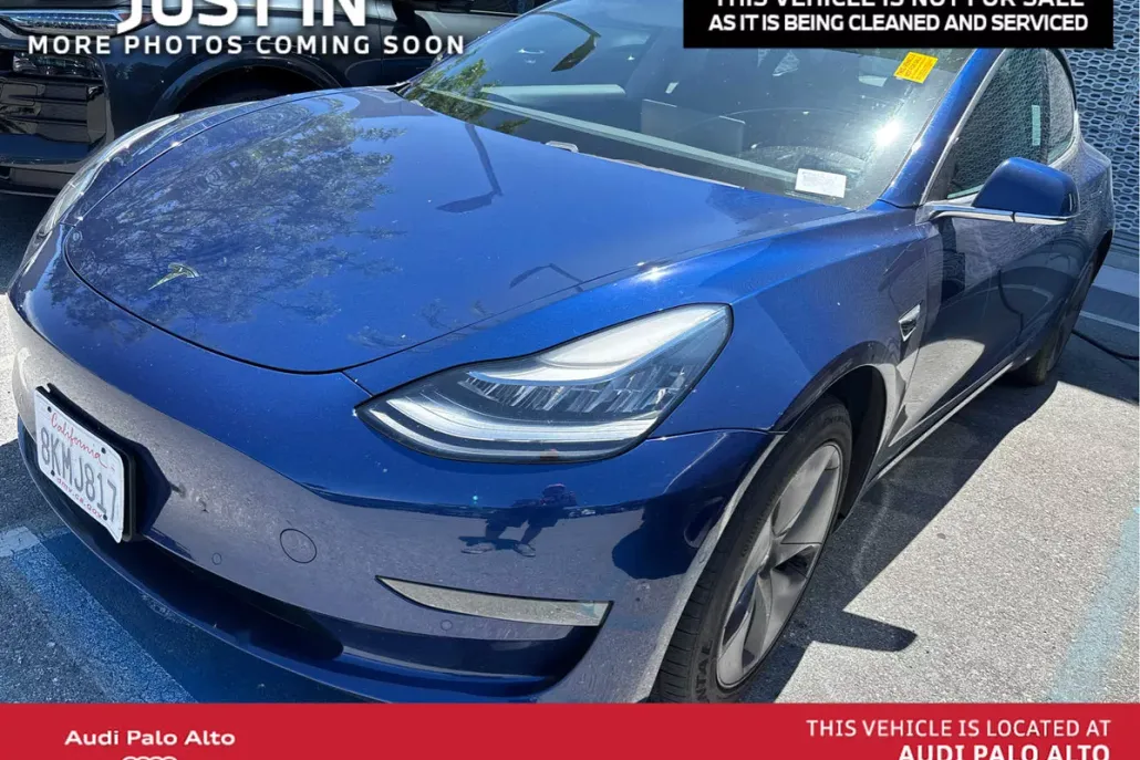 2019 Tesla Model 3 Standard Range Plus photo 1