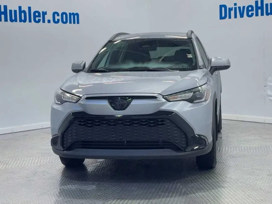 2023 Toyota Corolla Cross Hybrid SE photo 1
