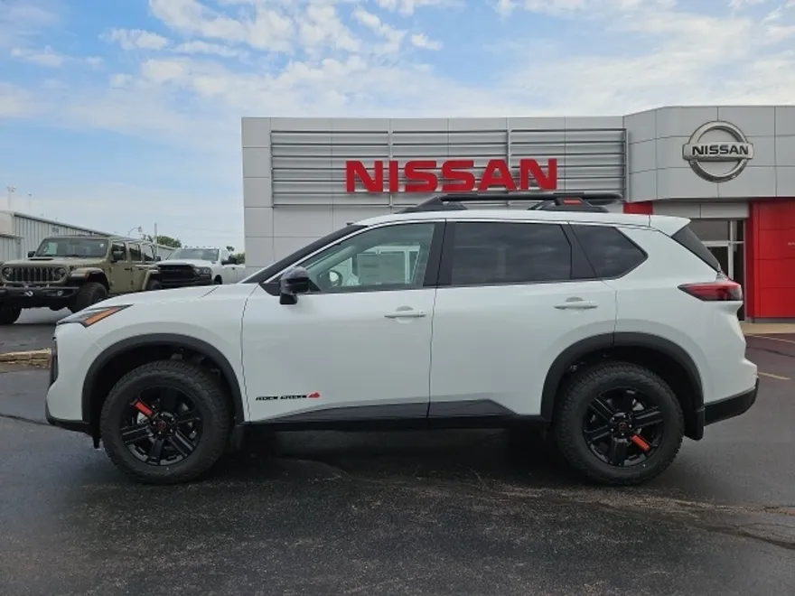 2026 Nissan Rogue SV photo 1