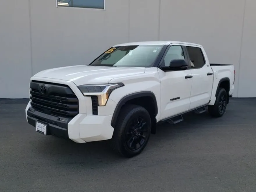 2025 Toyota Tundra SR5 photo 1
