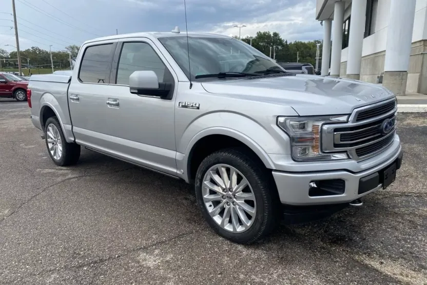 2018 Ford F-150 Limited photo 1