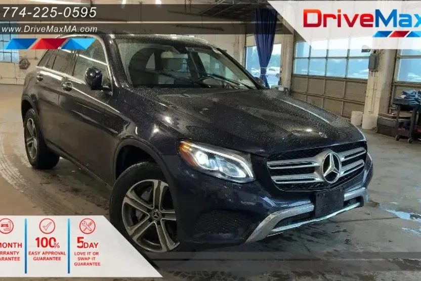 2019 Mercedes Benz GLC 300 4MATIC photo 1