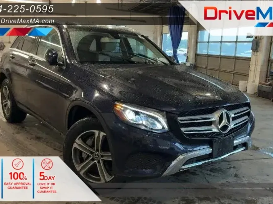 2019 Mercedes Benz GLC 300 4MATIC photo 1